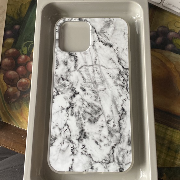 Iphone 12 Case - Picture 4 of 5